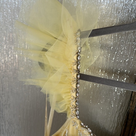 Mac Duggal 68162 yellow corset back ball gown size 12 NEW $798 - Picture 6 of 16